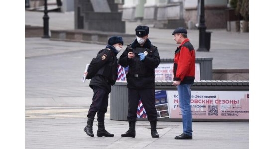 В Новосибирске полицейским приказали выполнять план по штрафам за нарушение самоизоляции. МВД начало проверку