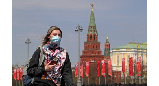 Минздрав: часть ограничительных мер в РФ сохранится до появления вакцины от коронавируса