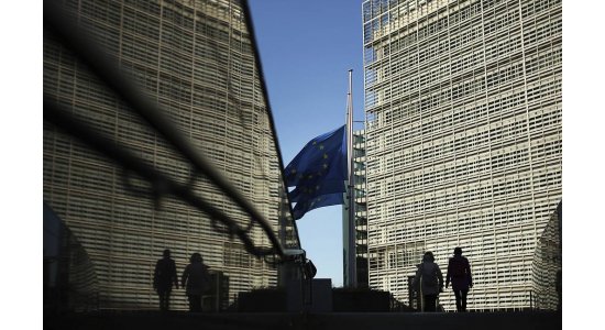 В Еврокомиссии призвали страны ЕС готовиться к возможной второй волне коронавируса